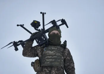 ONU y Cruz Roja: Aumenta la urgencia de regular armas autónomas en los campos de batalla