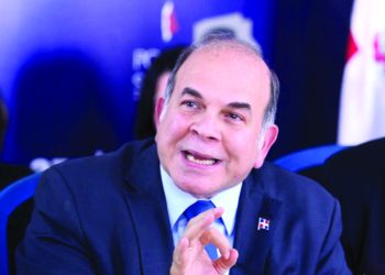 Pelegrín Castillo anuncia iniciativa “Dominicanos, Enfrentemos la Invasión y Ocupación Haitiana”