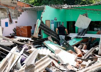 Al menos 240 muertos en cuatro regiones de Colombia por el terremoto