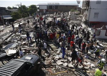 Cali impone toque de queda y despliega militares tras devastador terremoto de magnitud 7.4