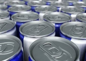 Joven termina hospitalizada tras meses de agotamiento y consumo excesivo de energizantes