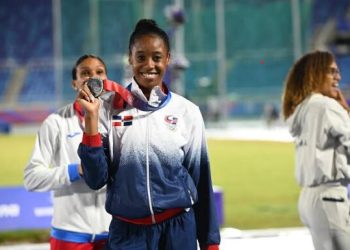 Evelina Minaya convierte el dolor en fuerza y dedica su medalla de plata a su madre