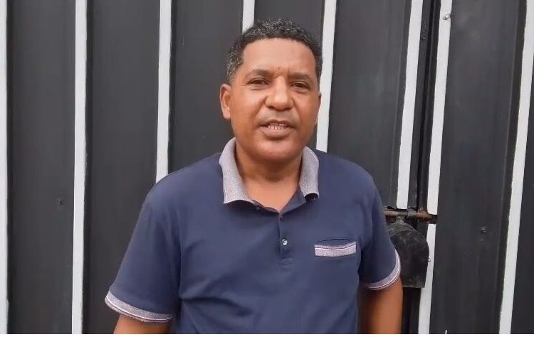 Empresario denuncia presunto abuso de agentes policiales en destacamento de Hainamosa