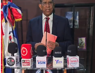 Héctor Rodríguez Pimentel presenta libro sobre la crisis política de 1994