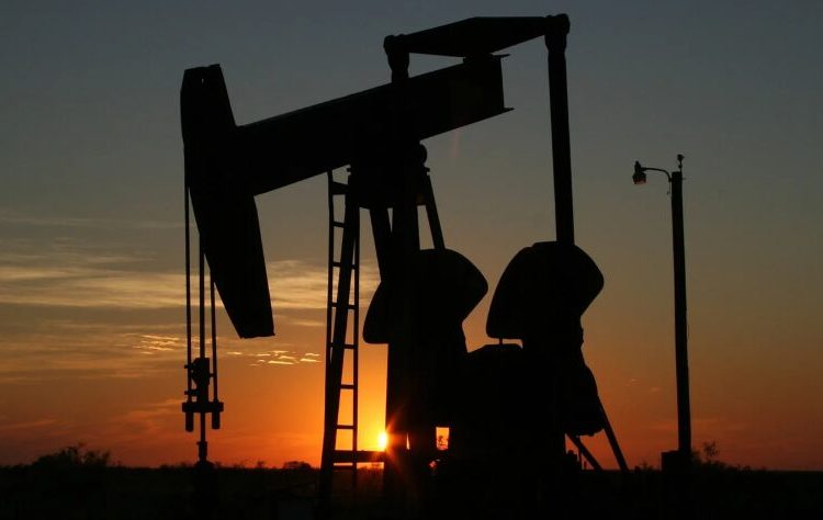 El petróleo de Texas sube un 0,02 % tras ataques en el mar Rojo y el golfo de Omán