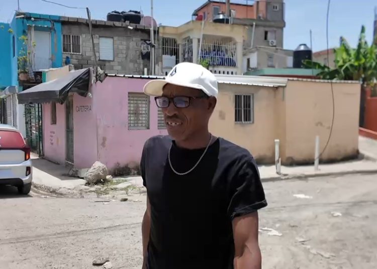 En Cancino amenazan realizarán paro por deterioro de calle y humaredas en el vertedero