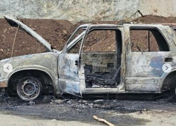 Hallan hombre calcinado junto a un vehículo incendiado en una mina de La Vega