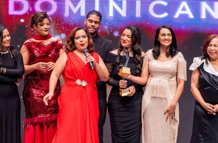Fashion Freak Fest “Maison Caribe” es galardonado como evento del año en premios a La Moda Dominicana