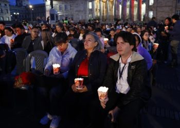 Colombia rinde homenaje a las 331 víctimas que murieron en el terremoto del 10 de agosto