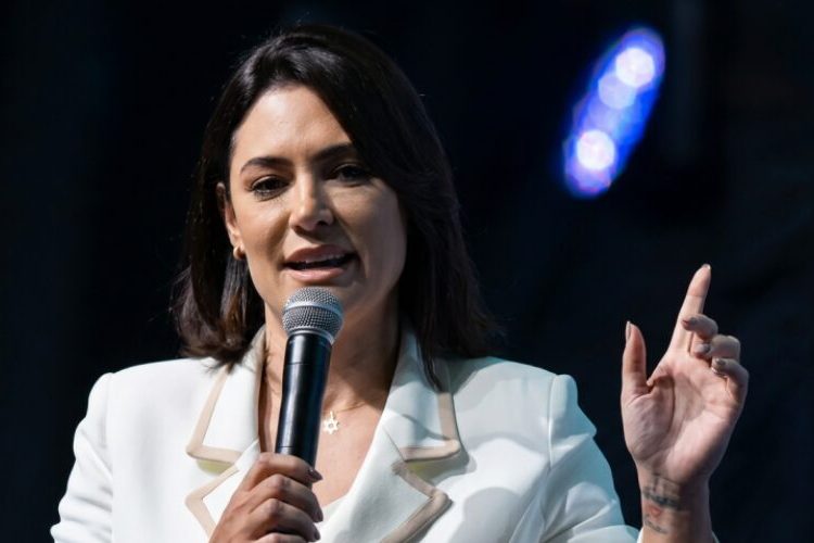Michelle Bolsonaro, anunciada como candidata al Senado por el partido de su esposo Jair