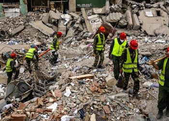 Colombia declara “desastre nacional” tras terremoto de magnitud 7,4 que deja 71 muertos