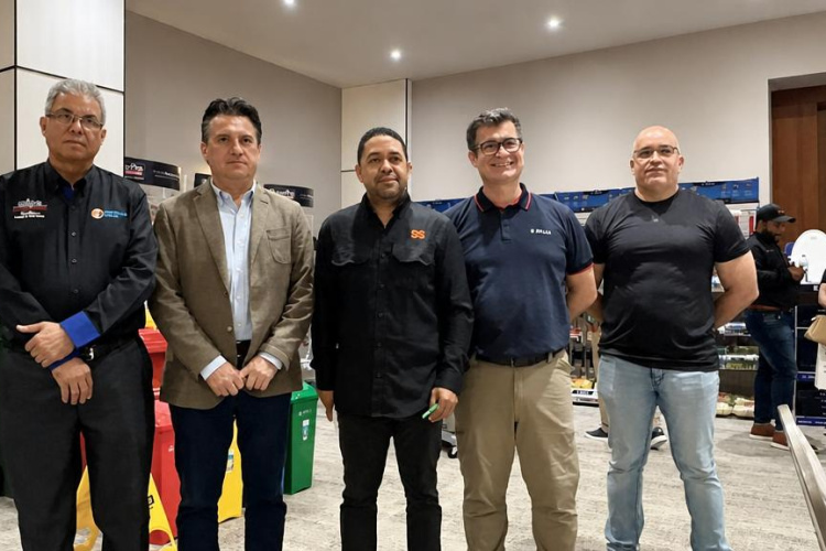 Santiago se convierte en vitrina de tecnología alemana con feria industrial