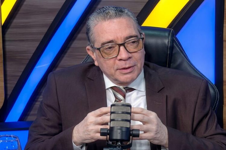 Médico explica por qué funciona el método del Dr. Fadul para tratar el autismo