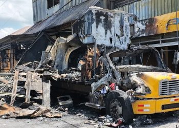 L&R Comercial confirma pérdida total tras incendio y anuncia reconstrucción en el mismo terreno