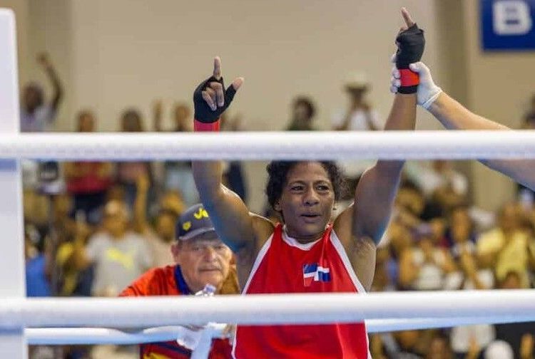 Estefani Almánzar conquista el oro en los 54 kilogramos del boxeo