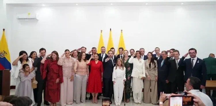 Nueve hombres y nueve mujeres componen el nuevo gabinete ministerial de De la Espriella en Colombia