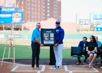 Nelson Cruz es exaltado al Salón de la Fama del Béisbol Triple-A de Oklahoma City