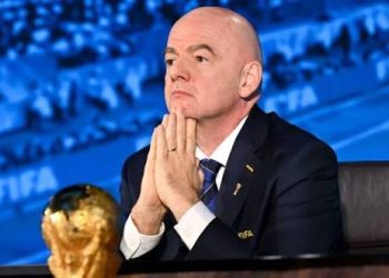 Infantino enfrenta creciente presión y convoca reunión de crisis de la FIFA en Marruecos