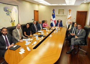 J.P. Morgan manifiesta interés de expandirse en RD durante reunión con Valdez Albizu