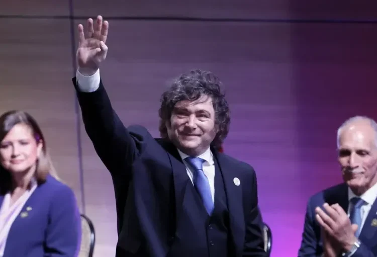 Milei dice que Argentina aportará experiencia en seguridad al nuevo Gobierno de Colombia