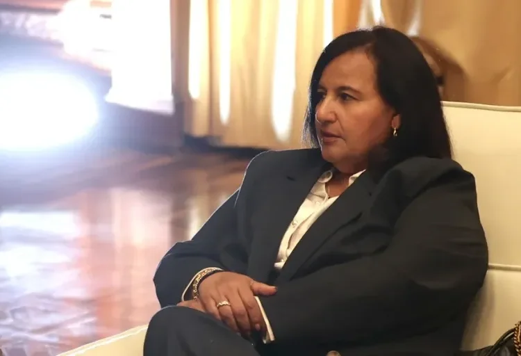 Llega a Venezuela la opositora Dinorah Figuera para continuar el diálogo con el chavismo