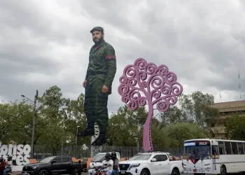 Rosario Murillo tilda de “traidores” a los críticos de la escultura de Fidel Castro en Nicaragua