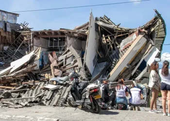 Petro llama a su partido a coordinar esfuerzos y solidaridad tras el terremoto en Colombia