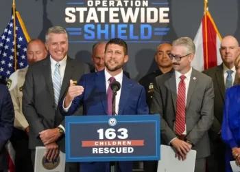 Las autoridades de Florida rescatan a 163 niños durante una operación internacional contra los abusos y la trata