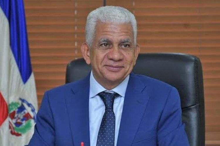 Ricardo de los Santos afirma suspensión de registros a empresas vinculadas a senadores “no es una sanción”