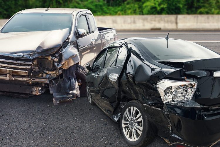 Accidente múltiple en la recta de Buena Vista, Jarabacoa, deja varios heridos