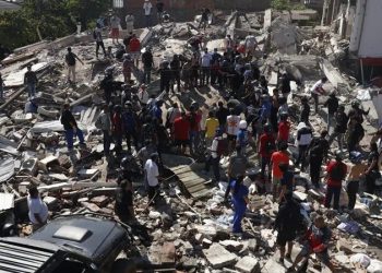 Colombia sube a 285 la cifra de muertos y mantiene en 379 los desaparecidos por terremoto