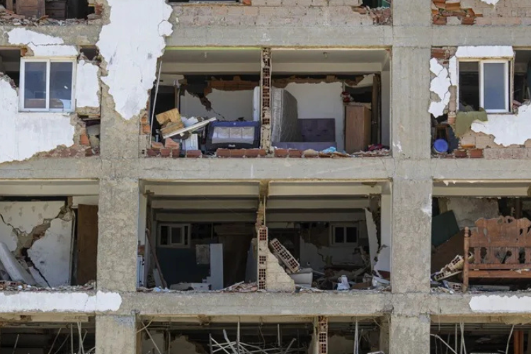 Terremoto de magnitud 4,7 con epicentro en Gójar (Granada) obliga a desalojar la Alhambra