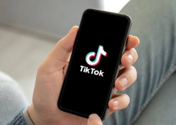 Agencia brasileña multa a TikTok por fallos en la protección de datos de menores