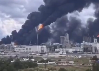 Asciende a ocho el número de muertos tras incendio en planta de gas rusa