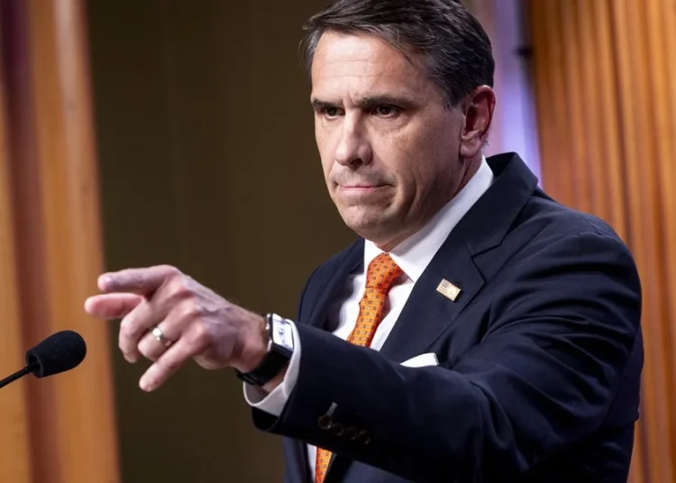 El Senado de EE.UU. confirma a Todd Blanche, exabogado de Trump, como fiscal general