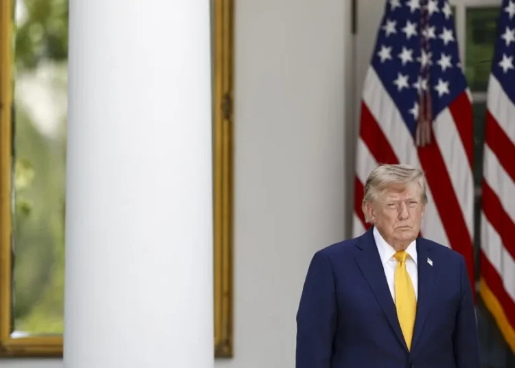 Trump responsabiliza a Biden por la muerte de 13 estadounidenses en atentado de Kabul