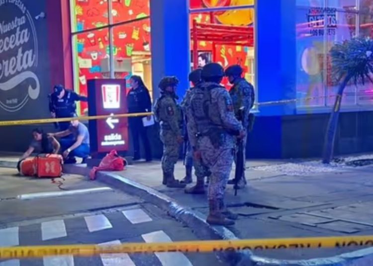 Asesinan a tiros a un creador de contenidos mexicano en plena emisión