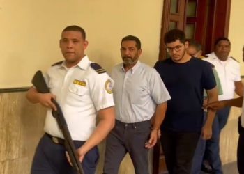 Víctimas vociferan “¡Ladrón!” a Emmanuel Rivera Ledesma tras audiencia de Operación Nido