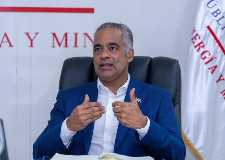 Ministro de Energía: “No tenemos planes de incrementar la tarifa eléctrica”