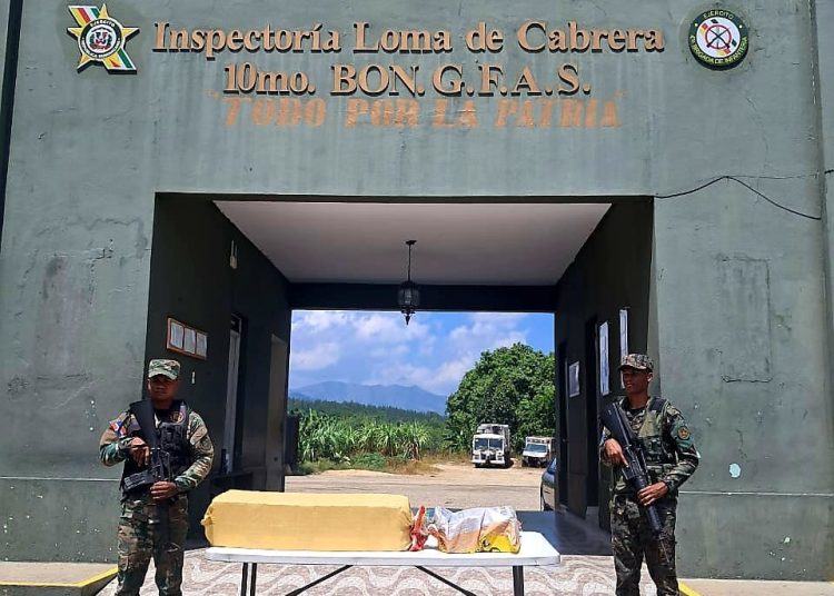 Ejército ocupan 50,000 cigarrillos de contrabando y bebidas alcohólicas en Dajabón