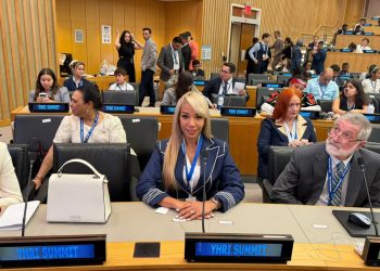 Empresaria dominicana Jennifer Rosario participa en la 20.ª Cumbre Internacional de Derechos Humanos