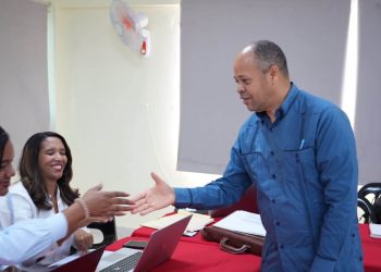 Regional 03 de Educación coordina acciones para garantizar inicio del año escolar 2026-2027 en Azua