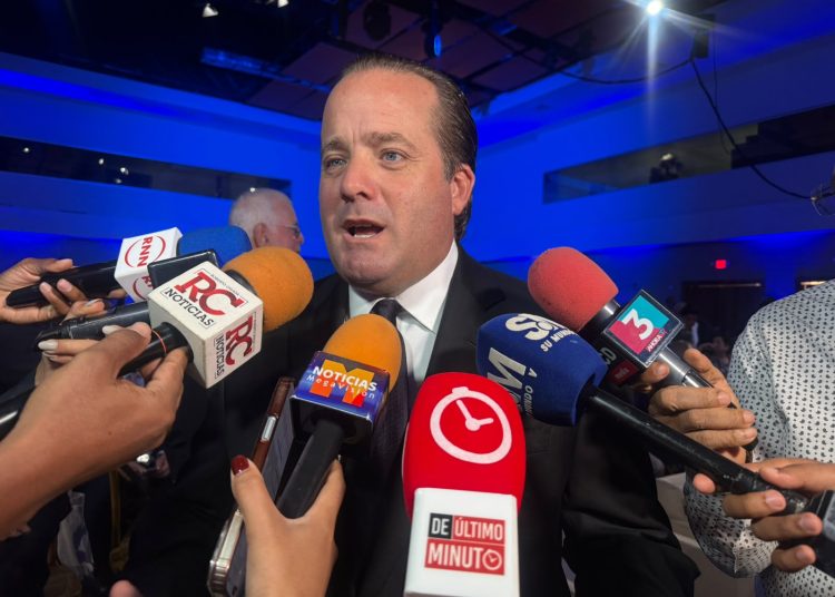 Paliza desmiente reducción del padrón electoral del PRM
