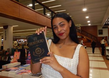 Escritora dominicana de Wattpad Hilaris Rocio presenta oficialmente «El Heredero»