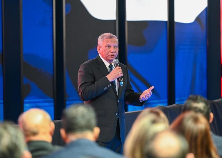 Aguilera felicita a atletas dominicanos por histórica actuación en Santo Domingo 2026