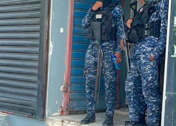 Paro de 48 horas paraliza Navarrete: destruyen decenas de contadores y refuerzan vigilancia policial