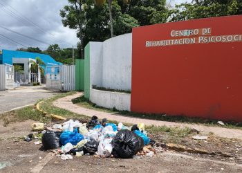 Residentes de Los Cocos en Pedro Brand denuncian cúmulo de basura y dicen sentirse “huérfanos” de las autoridades