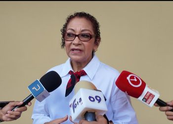 Presidenta Frente Amplio rechaza que estudiantes haitianos sean responsables del déficit de cupos escolares