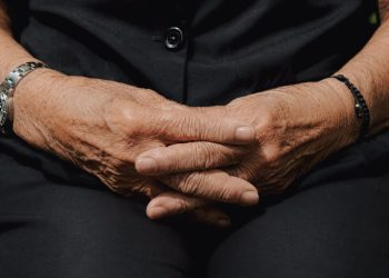 Estudio de PUCMM vincula la microbiota intestinal con el riesgo de deterioro cognitivo