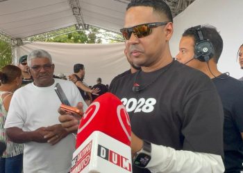 Santiago Matías agradece respaldo de santiagueros a jornada de firmas por Dominicanos Primero
